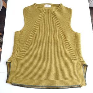 Sleeveless Sweater  
